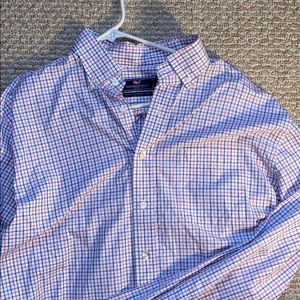 Vineyard vines long sleeve button down T-shirt